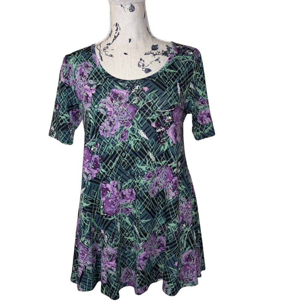 NWT LuLaRoe “Perfect T” Purple Floral & Green Geometric Top – XXS